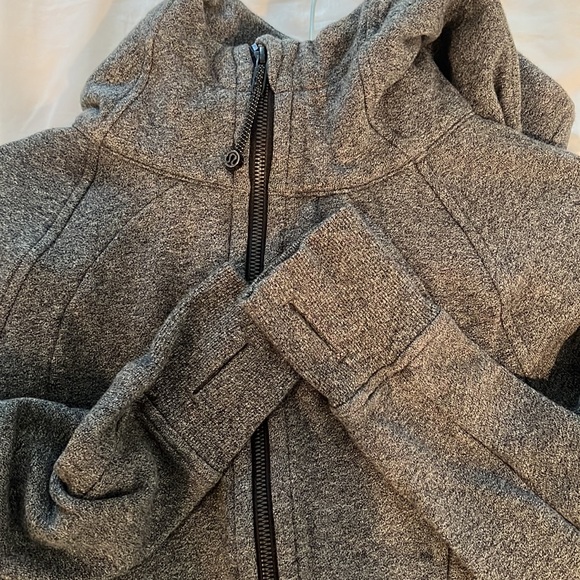 Lululemon Scuba Full-Zip Hoodie - Picture 6 of 8